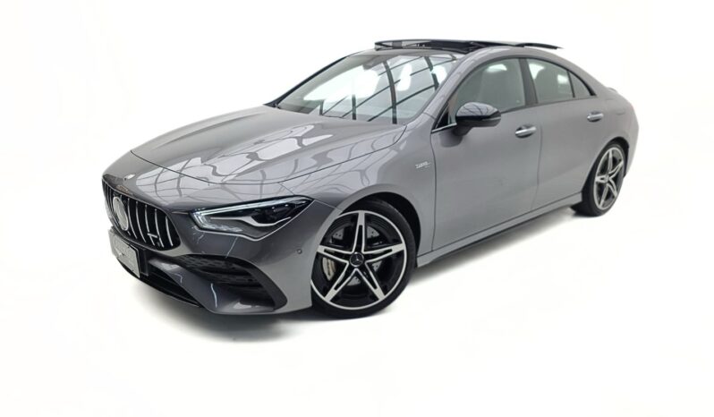 
								Mercedes CLA-35 cheio									