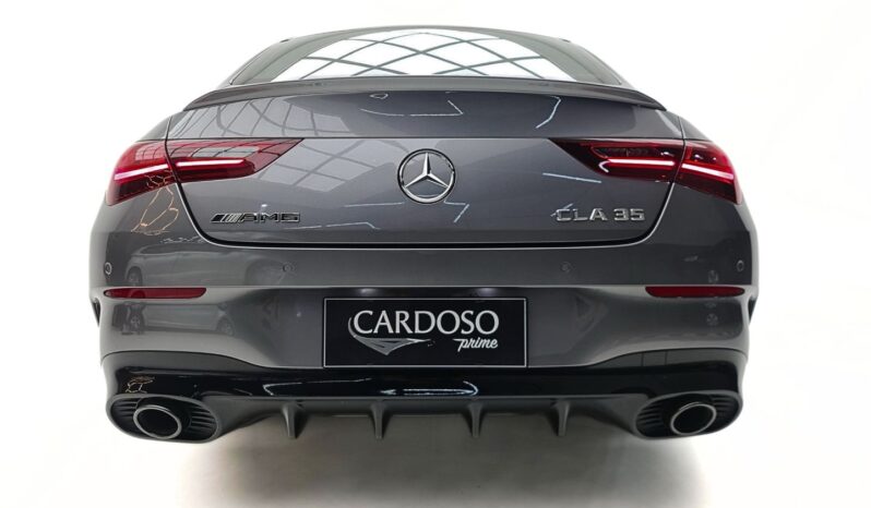 
								Mercedes CLA-35 cheio									