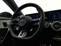
										Mercedes CLA-35 cheio									