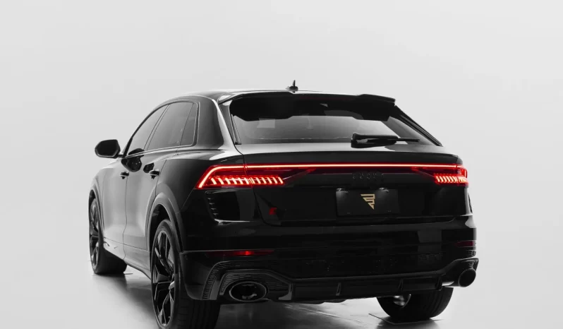 
								AUDI RS Q8 cheio									