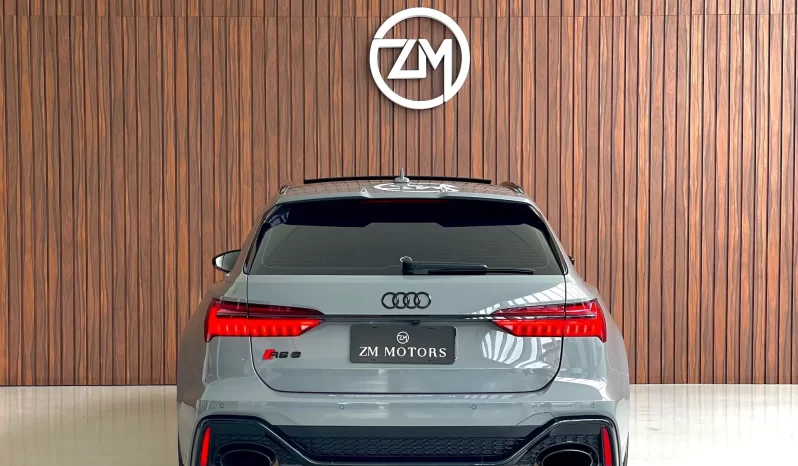 
								Audi RS6 cheio									