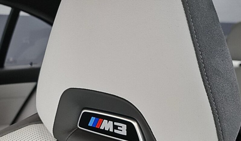 
								BMW M3 cheio									