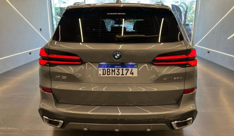 
								BMW X5 cheio									
