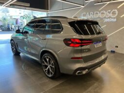 
										BMW X5 cheio									