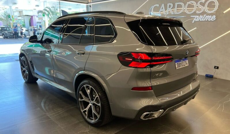 
								BMW X5 cheio									