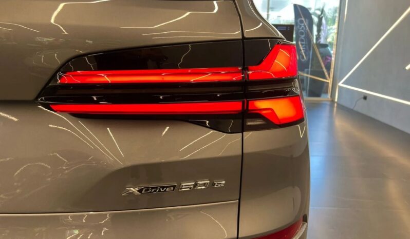 
								BMW X5 cheio									