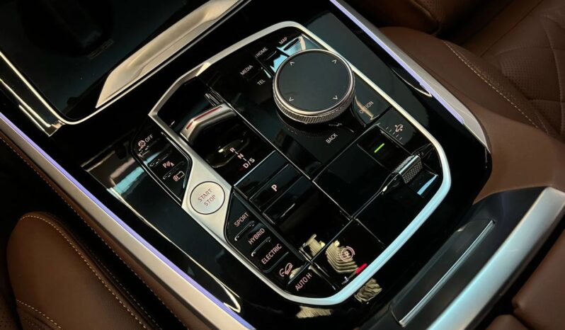 
								BMW X5 cheio									