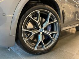 
										BMW X5 cheio									