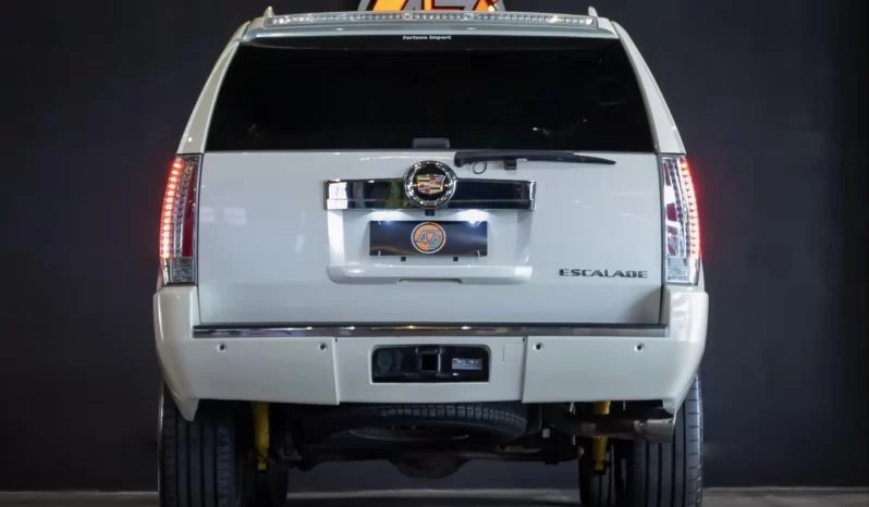 
								Cadillac Escalade cheio									