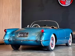
										Chevrolet Corvette cheio									