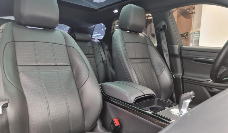 
								Range Rover Evoque cheio									