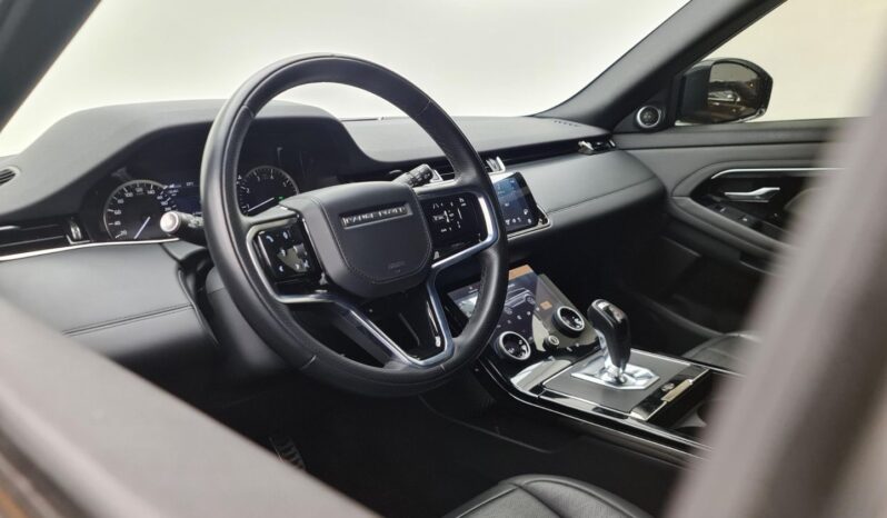 
								Range Rover Evoque cheio									