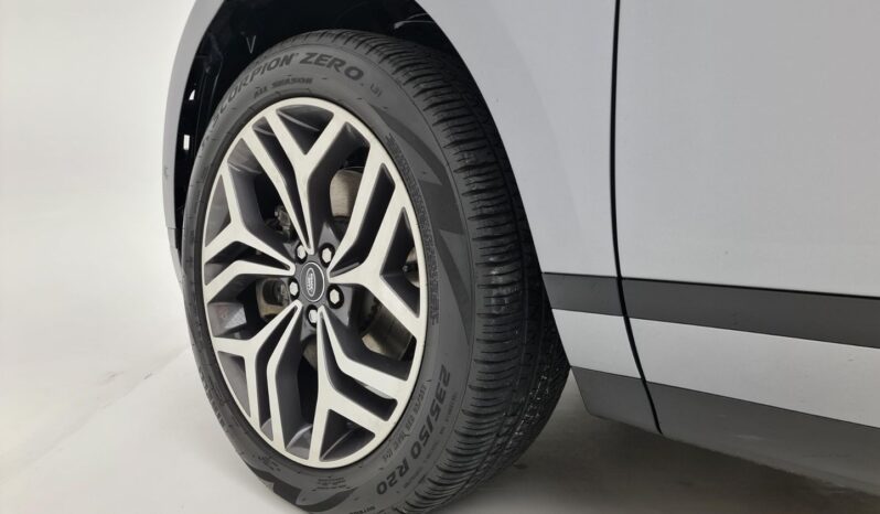 
								Range Rover Evoque cheio									