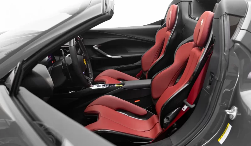 
								Ferrari 296 GTS cheio									