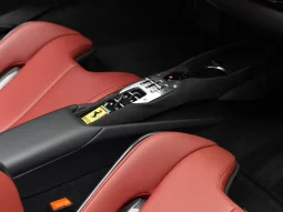 
										Ferrari 296 GTS cheio									