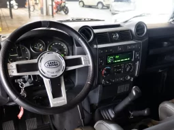 
										Land Rover Defender 4×4 cheio									