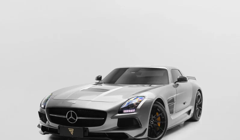 
								Mercedes SLS AMG cheio									