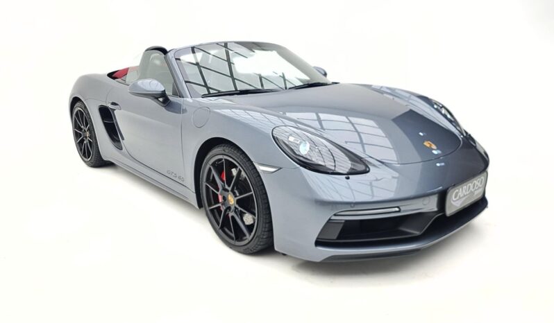 
								Porsche 718 GTS cheio									