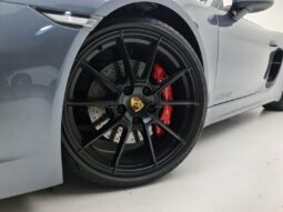 
										Porsche 718 GTS cheio									