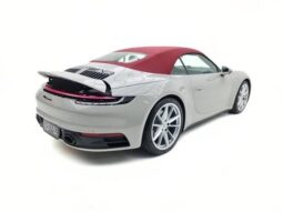 
										Porsche 911 Carrera Cabriolet cheio									