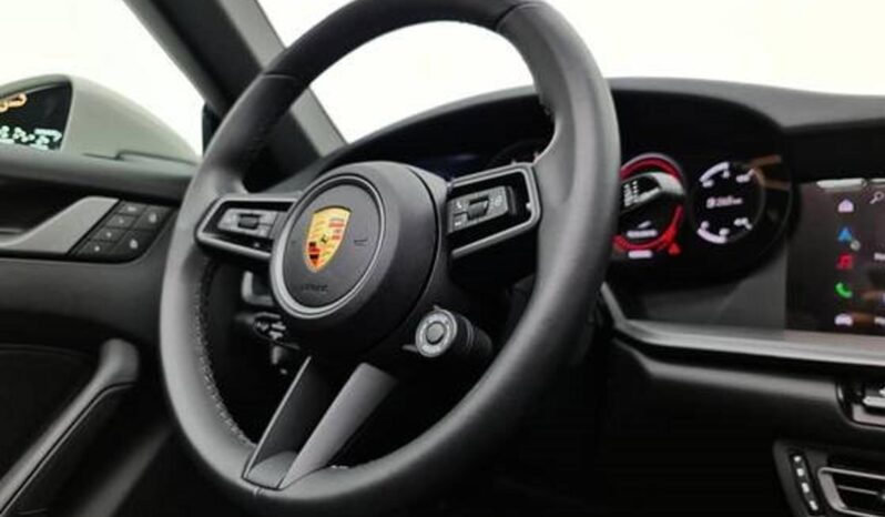 
								Porsche 911 Carrera Cabriolet cheio									