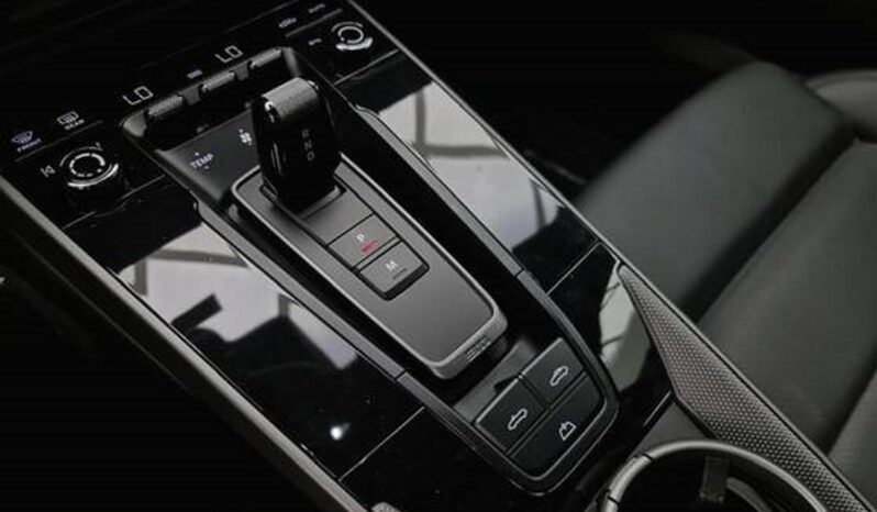 
								Porsche 911 Carrera Cabriolet cheio									