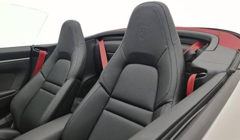 
								Porsche 911 Carrera Cabriolet cheio									