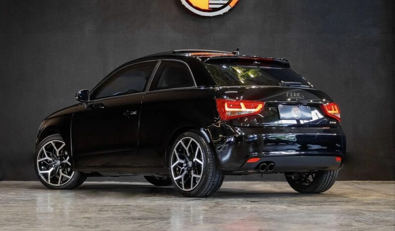 
								AUDI A1 cheio									