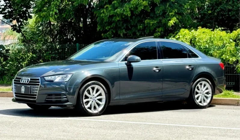 
								AUDI A4 cheio									