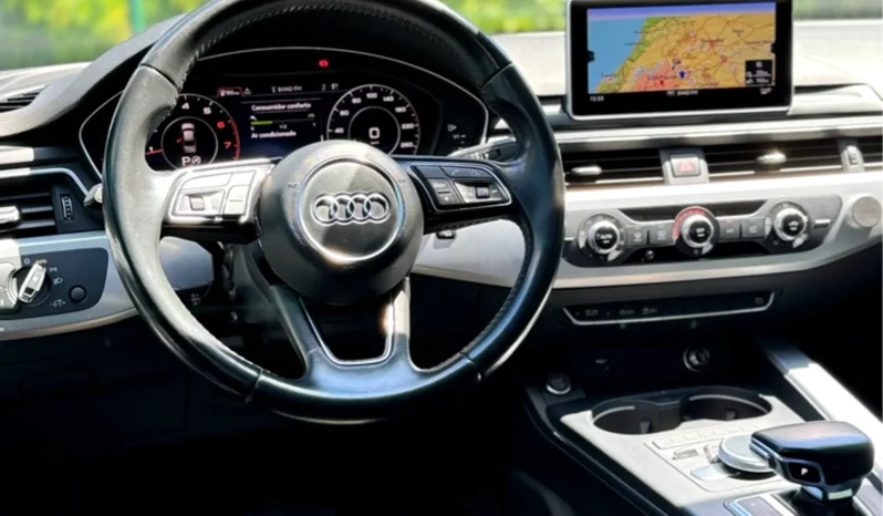 
								AUDI A4 cheio									