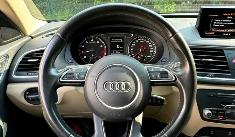 
								AUDI Q3 cheio									