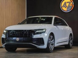 
										AUDI Q8 cheio									