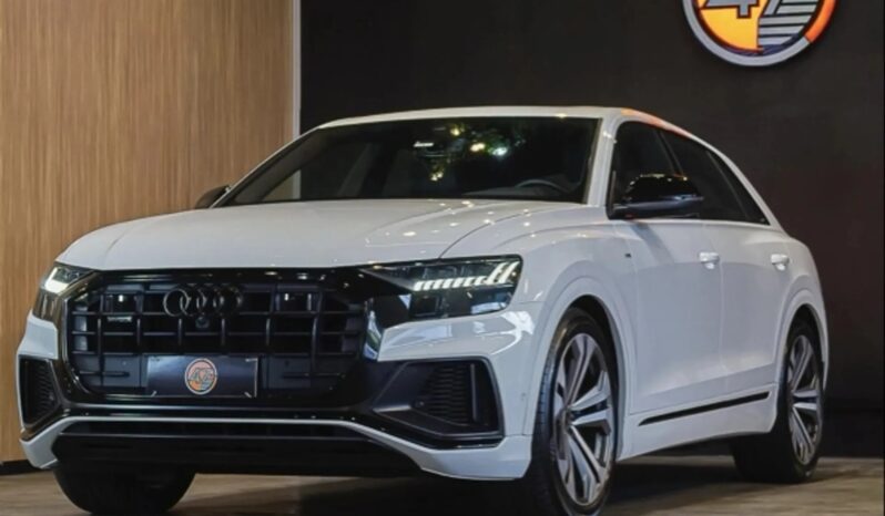 
								AUDI Q8 cheio									