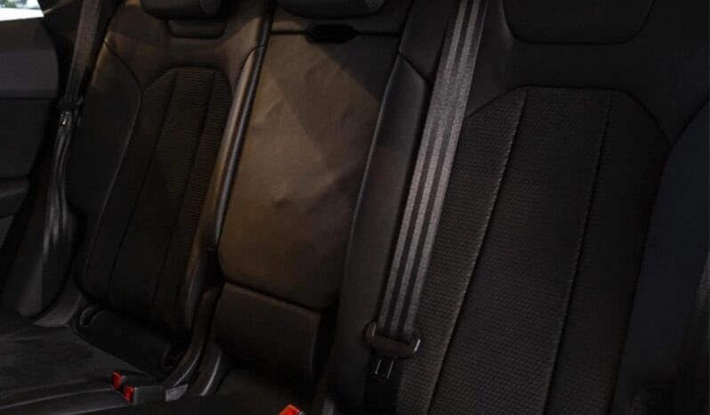 
								AUDI Q8 cheio									