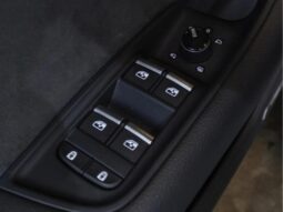 
										AUDI Q8 cheio									