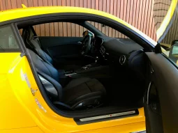 
										AUDI TT RS cheio									