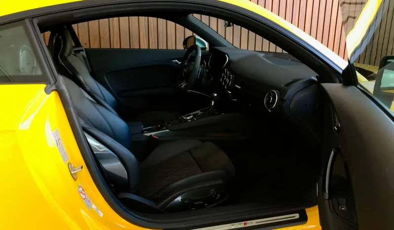 
								AUDI TT RS cheio									