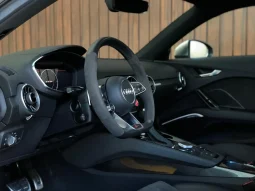 
										AUDI TT RS cheio									