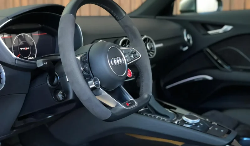 
								AUDI TT RS cheio									