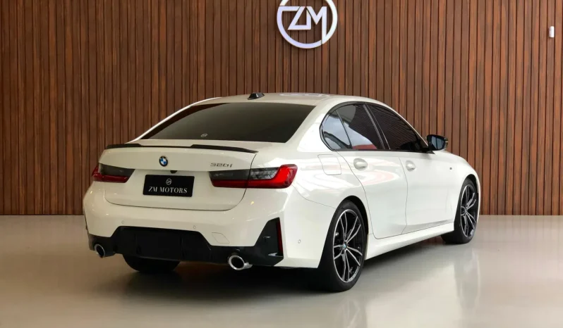 
								BMW 320i cheio									