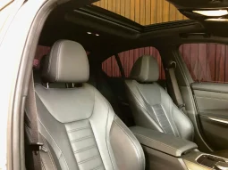 
										BMW 320i cheio									