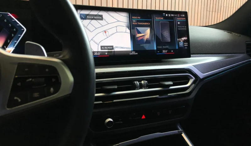 
								BMW 320i cheio									