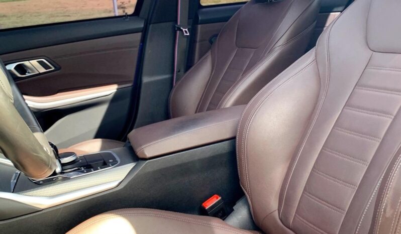 
								BMW 320i BLINDADO cheio									