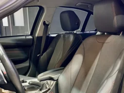 
										BMW 320i cheio									
