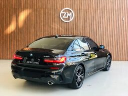 
										BMW 330i SPORT TURBO cheio									
