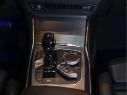 
										BMW 330i cheio									