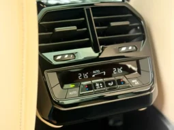 
										BMW iX cheio									