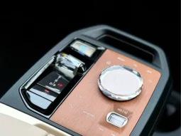 
										BMW iX cheio									