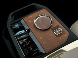 
										BMW iX cheio									