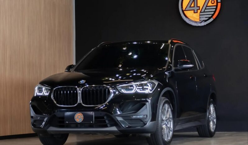 
								BMW X1 cheio									